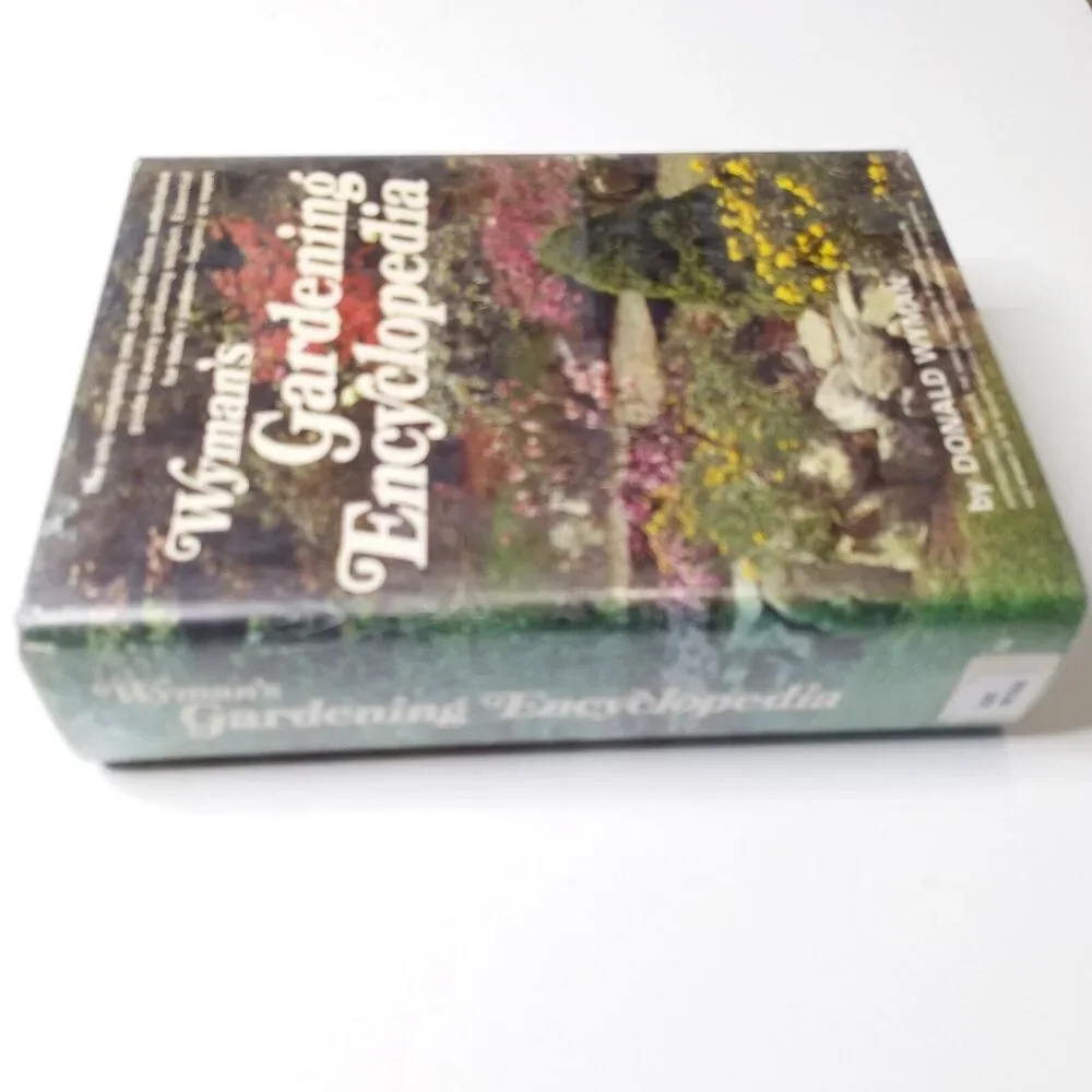 Wyman's Gardening Encyclopedia by Donald Wyman 1971 1st printing w/Dust Jacket
